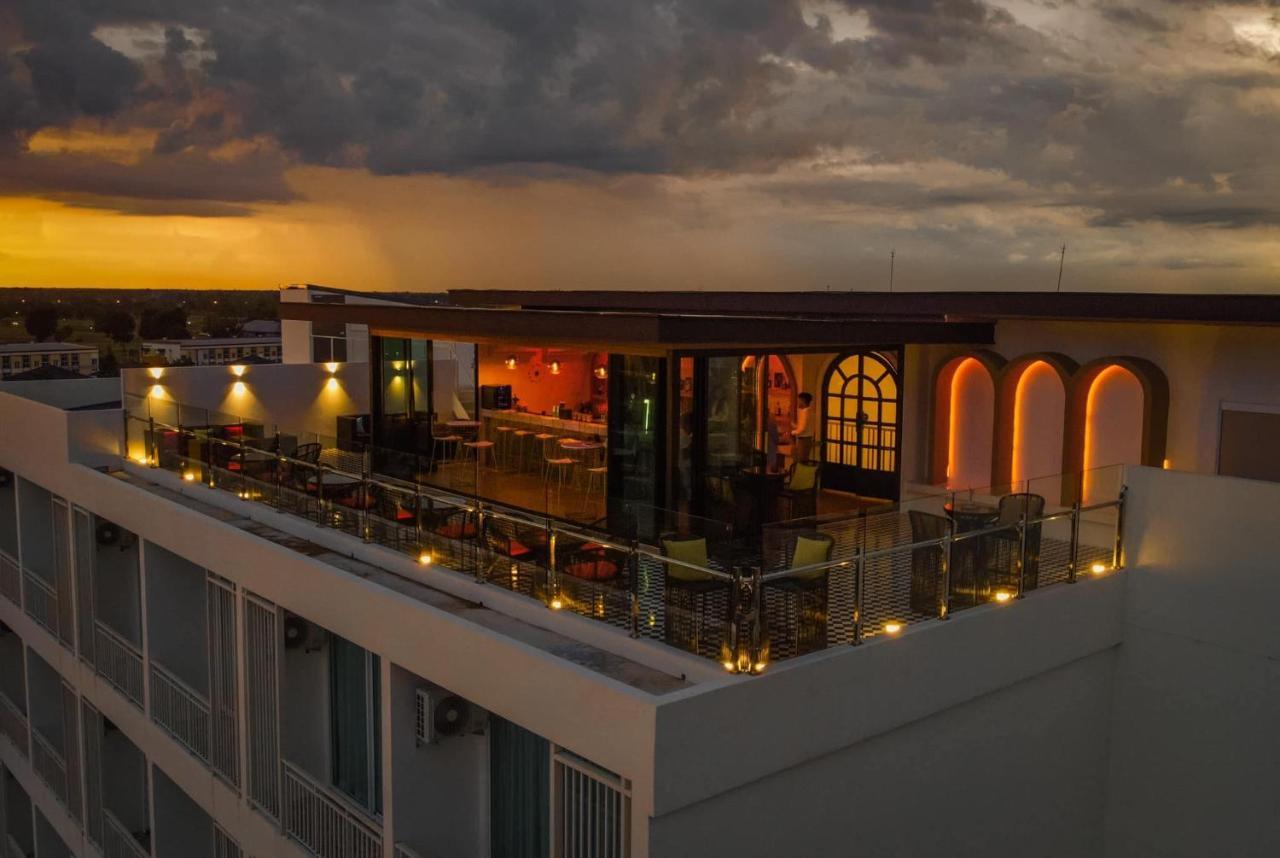 Hotel Agnes Buriram Dış mekan fotoğraf